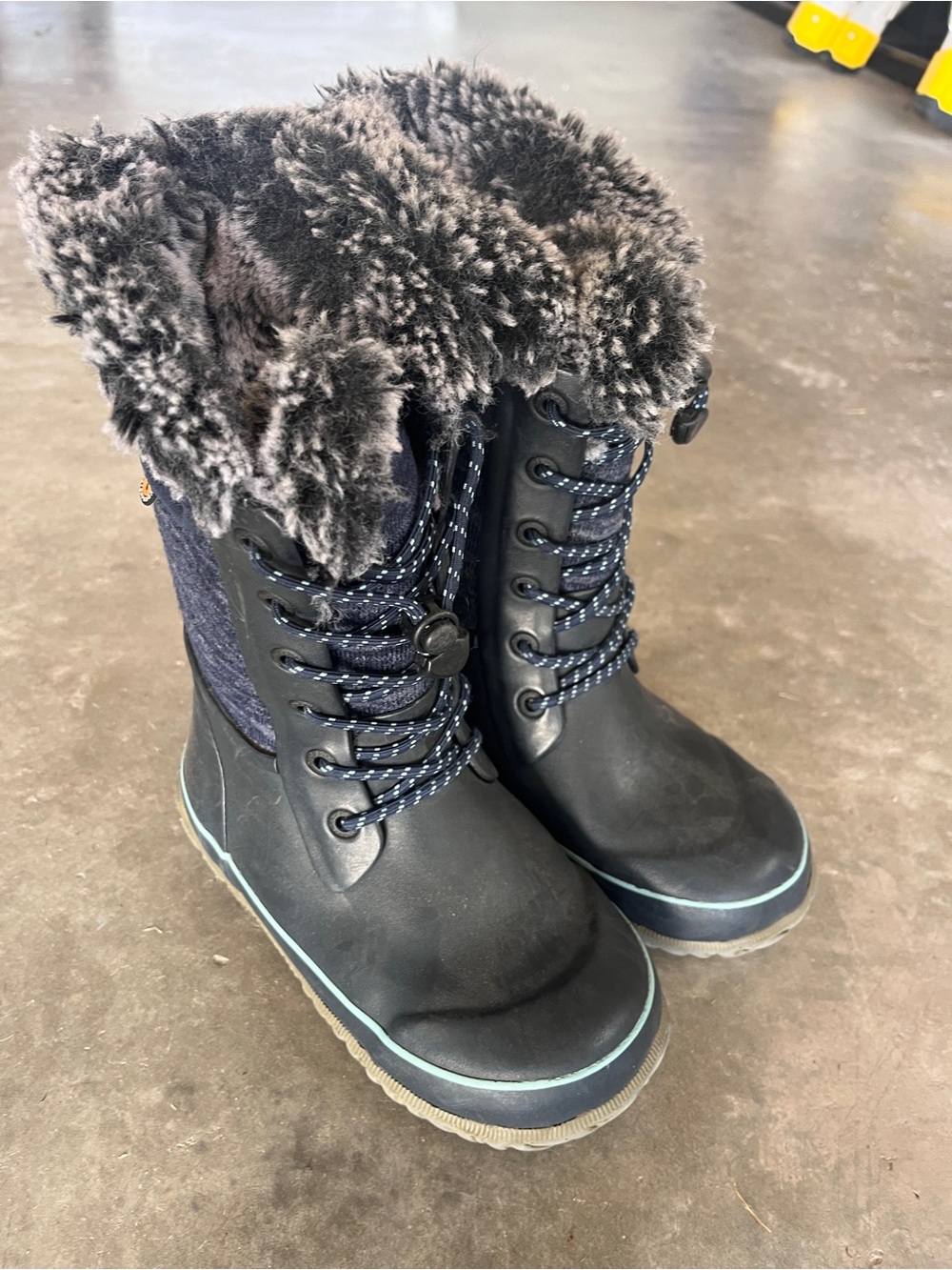 Bogs Arcata Kids Black Navy Faux-Fur Winter Waterproof Snow Boots Size 1